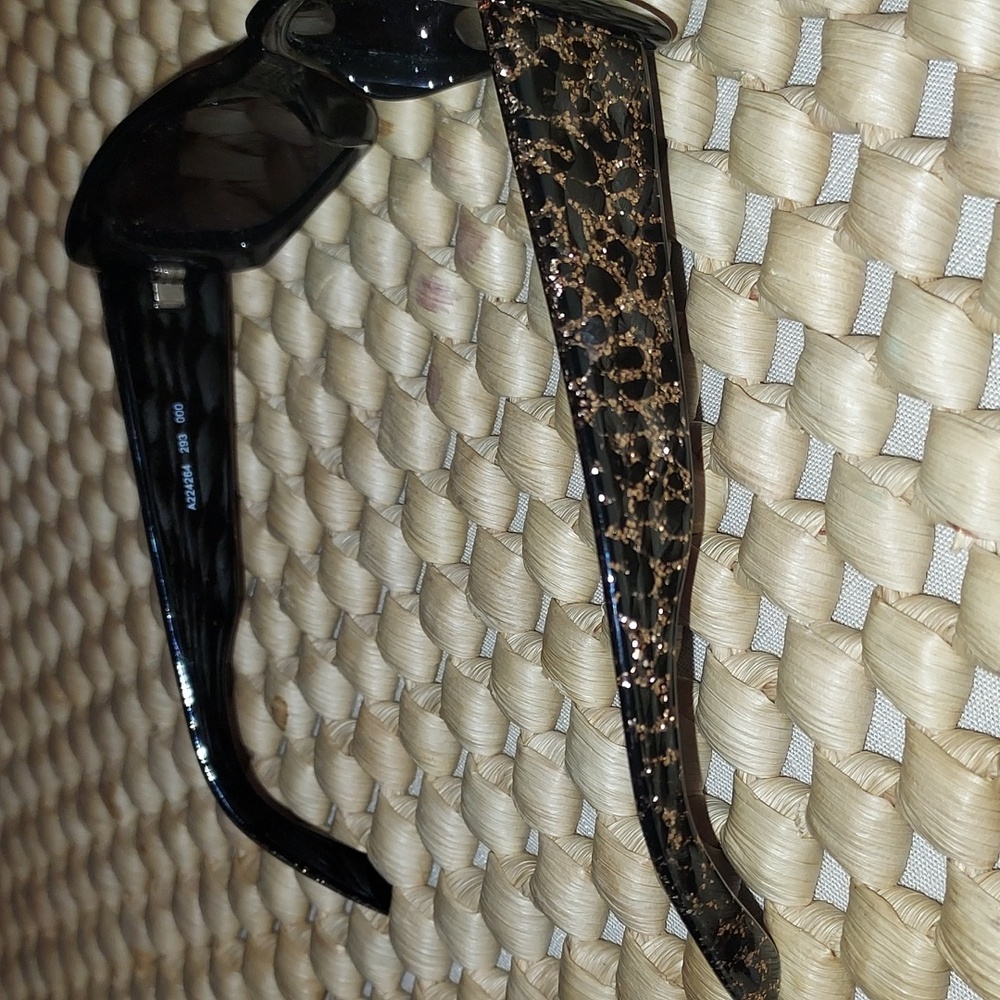 Wendy Williams Sunglasses - Picture 5 of 9